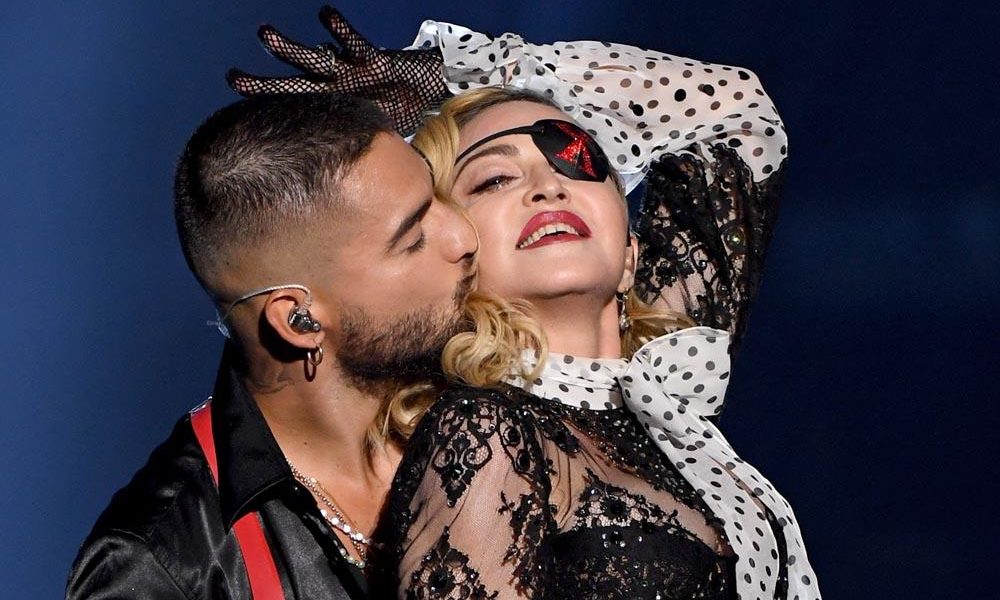 Télécharger gratuitement Images Madonna Blessee Au Genoux Elle Reporte Un Autre Concert actualisé salutations