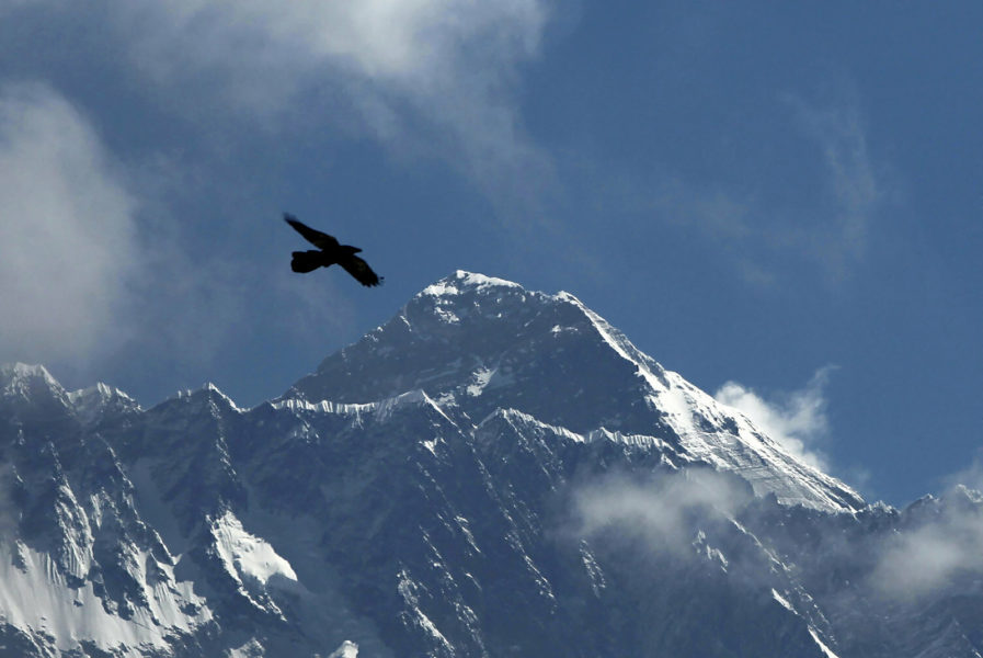 Gravir l’Everest pour soutenir des orphelins