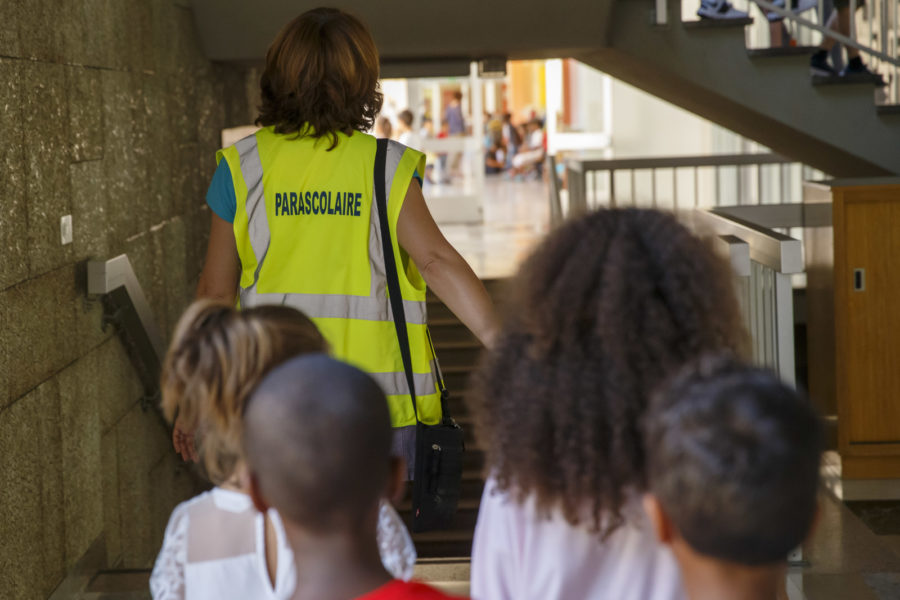 Le parascolaire genevois a besoin de bras