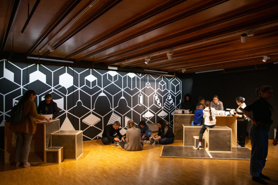 Exposition UTOPOP: pour apprendre à toucher l'espace