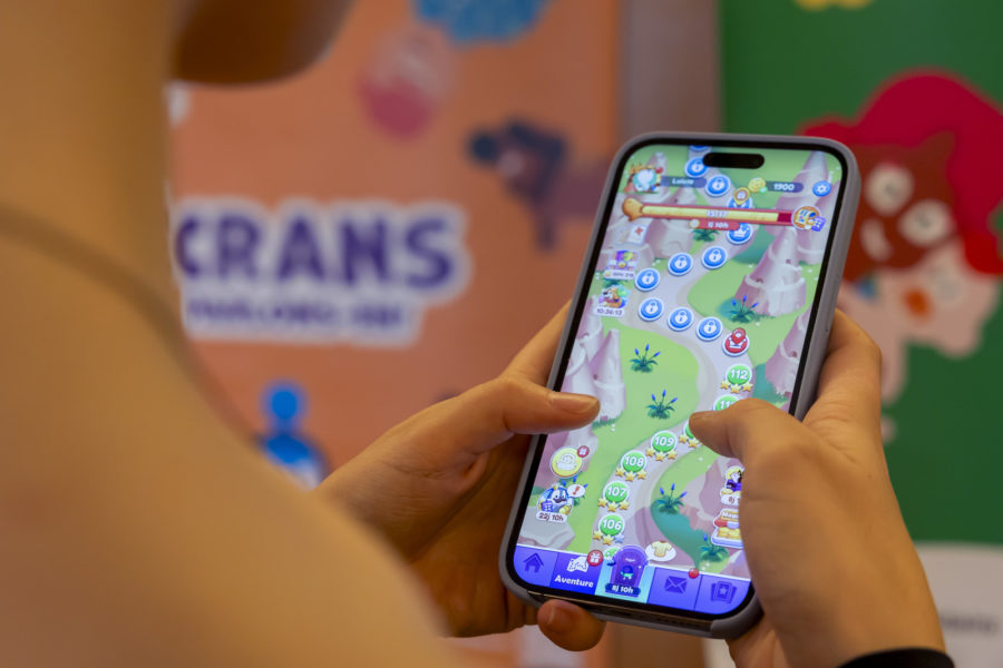 L'usage des écrans par les enfants discuté à Genève