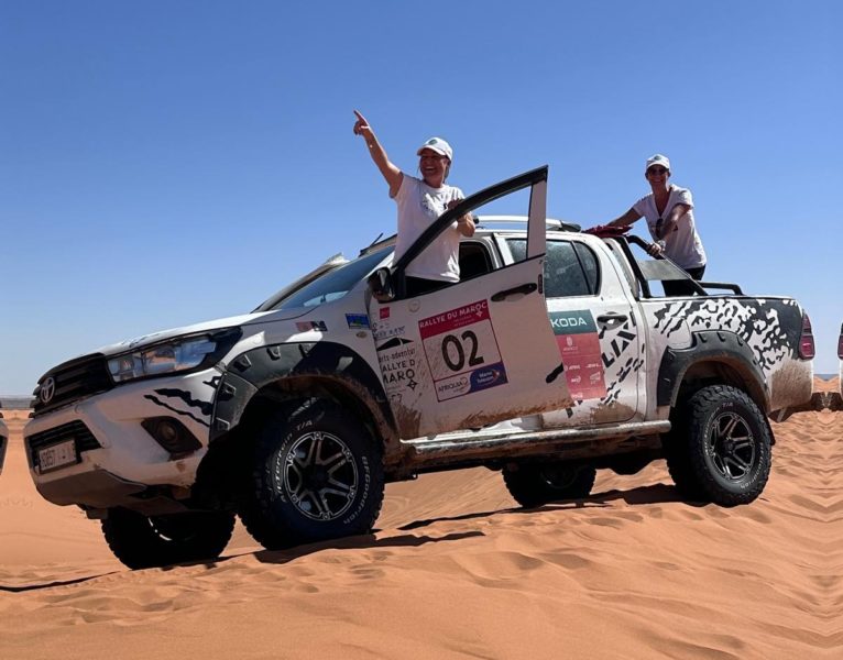 Deux cousines genevoises au Rallye Aïcha des Gazelles