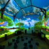 Photo du spectacle immersif Pixel Zoo Jungle par le collectif PROJEKTIL, présenté au Temple des Pâquis à Genève.