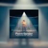 Pierre Garnier sur scène, visuel de l’album live «Chaque Seconde Tour – Live à Caen».